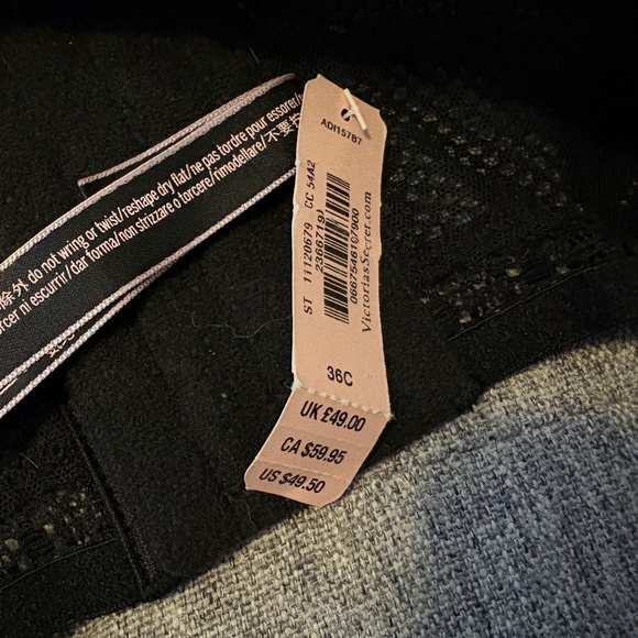 Victoria’s Secret Lacey/Mesh Bra NWT - Picture 6 of 6